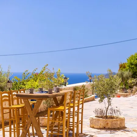 Goekyuezue Suit Apart Kaş Buitenkant foto