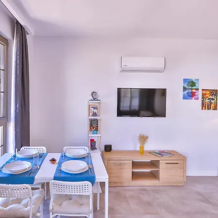 Goekyuezue Suit Apart Kaş Buitenkant foto