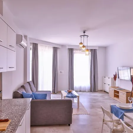 Goekyuezue Suit Apart Kaş Buitenkant foto