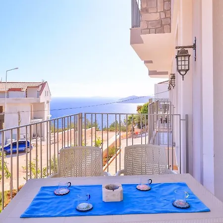 Goekyuezue Suit Apart Kaş Buitenkant foto