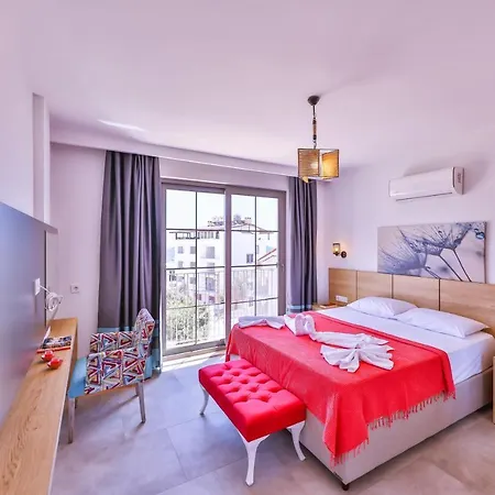 Goekyuezue Suit Apart Kaş Buitenkant foto