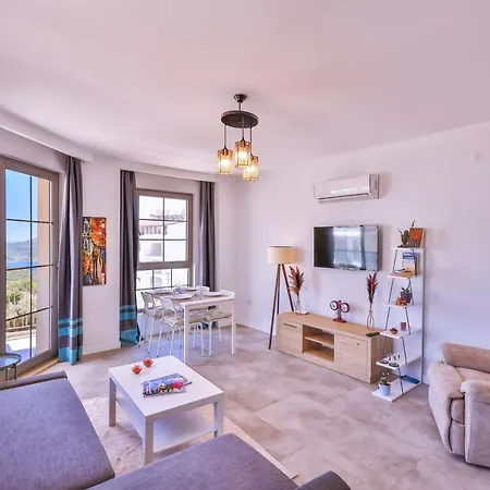 Goekyuezue Suit Apart Kaş Buitenkant foto