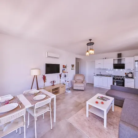 Goekyuezue Suit Apart Kaş Buitenkant foto