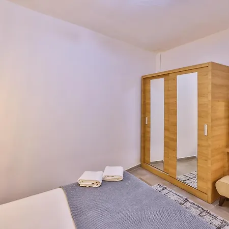 Goekyuezue Suit Apart Kaş Buitenkant foto