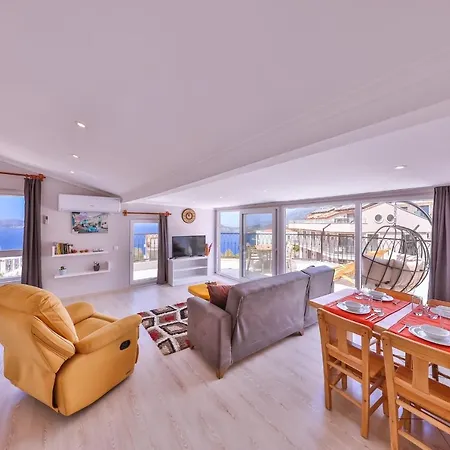 Goekyuezue Suit Apart Kaş Buitenkant foto