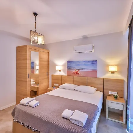 Goekyuezue Suit Apart Kaş Buitenkant foto