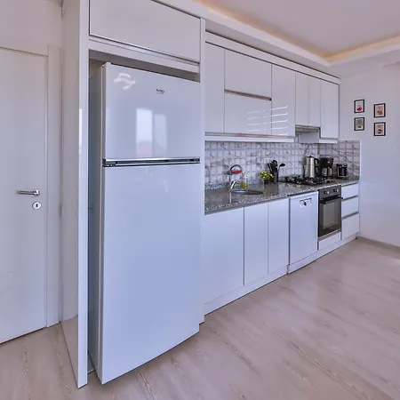 Goekyuezue Suit Apart Kaş Buitenkant foto