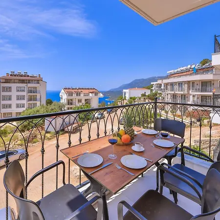 Goekyuezue Suit Apart Kaş Buitenkant foto